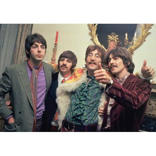 The Beatles Postcard: Sgt. Pepper Launch 117219