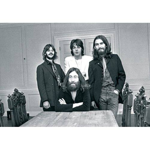 The Beatles Postcard: Tittenhurst Table Group Shot (Standard) 117221
